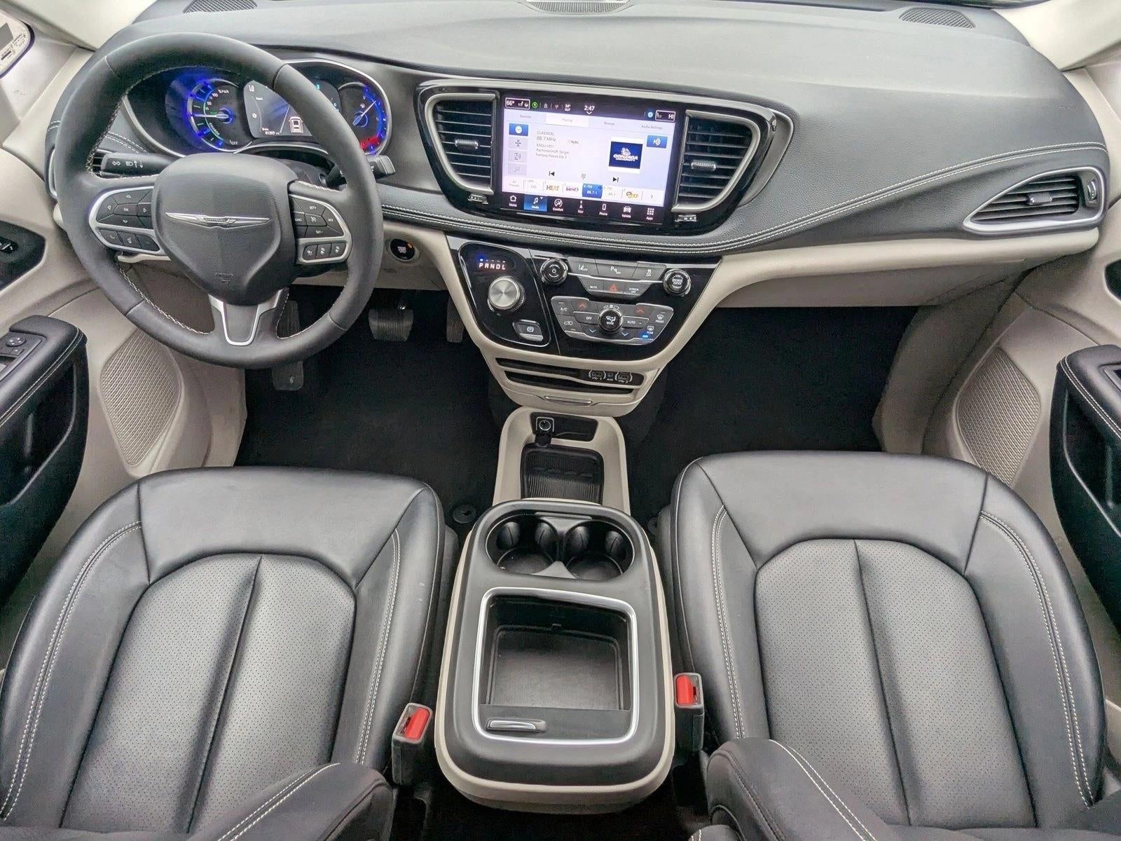 2024 Chrysler Pacifica Hybrid Select FWD