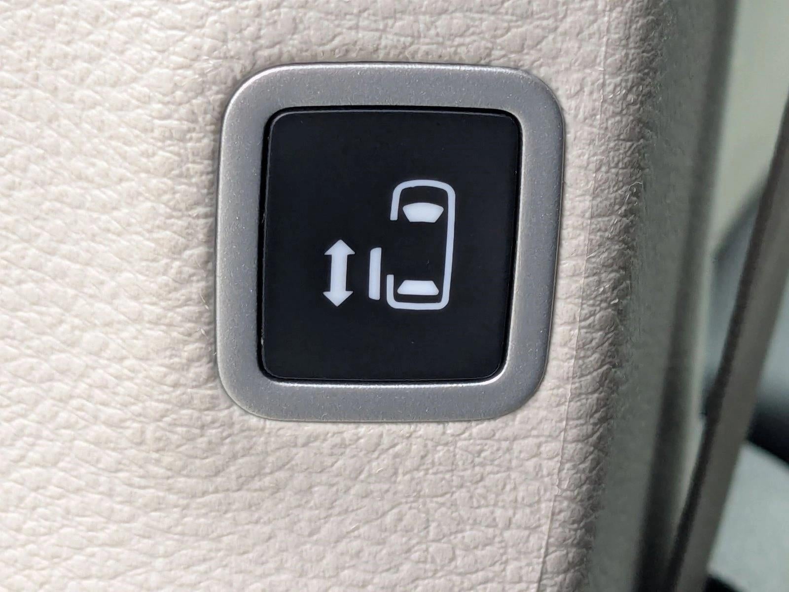 2024 Chrysler Pacifica Hybrid Select FWD