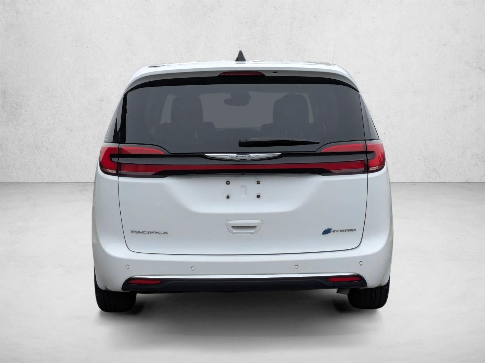 2024 Chrysler Pacifica Hybrid Select FWD