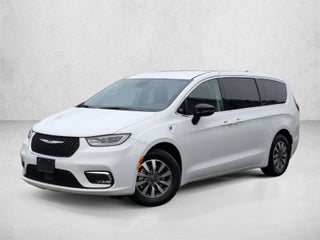 2024 Chrysler Pacifica Hybrid Select FWD