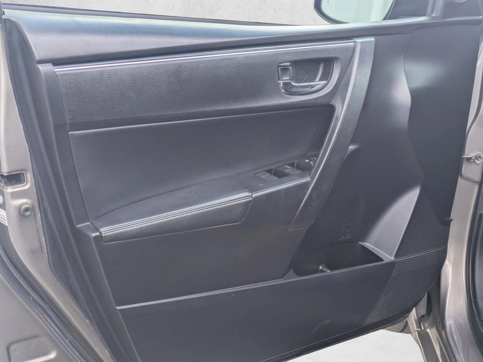 2018 Toyota Corolla XLE CVT (Natl)