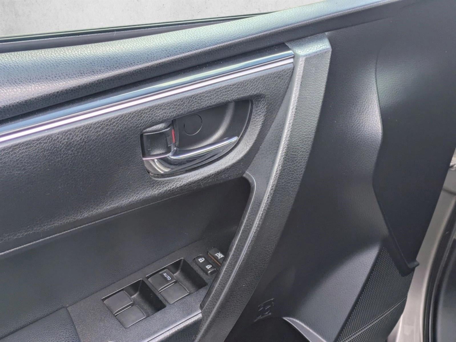 2018 Toyota Corolla XLE CVT (Natl)