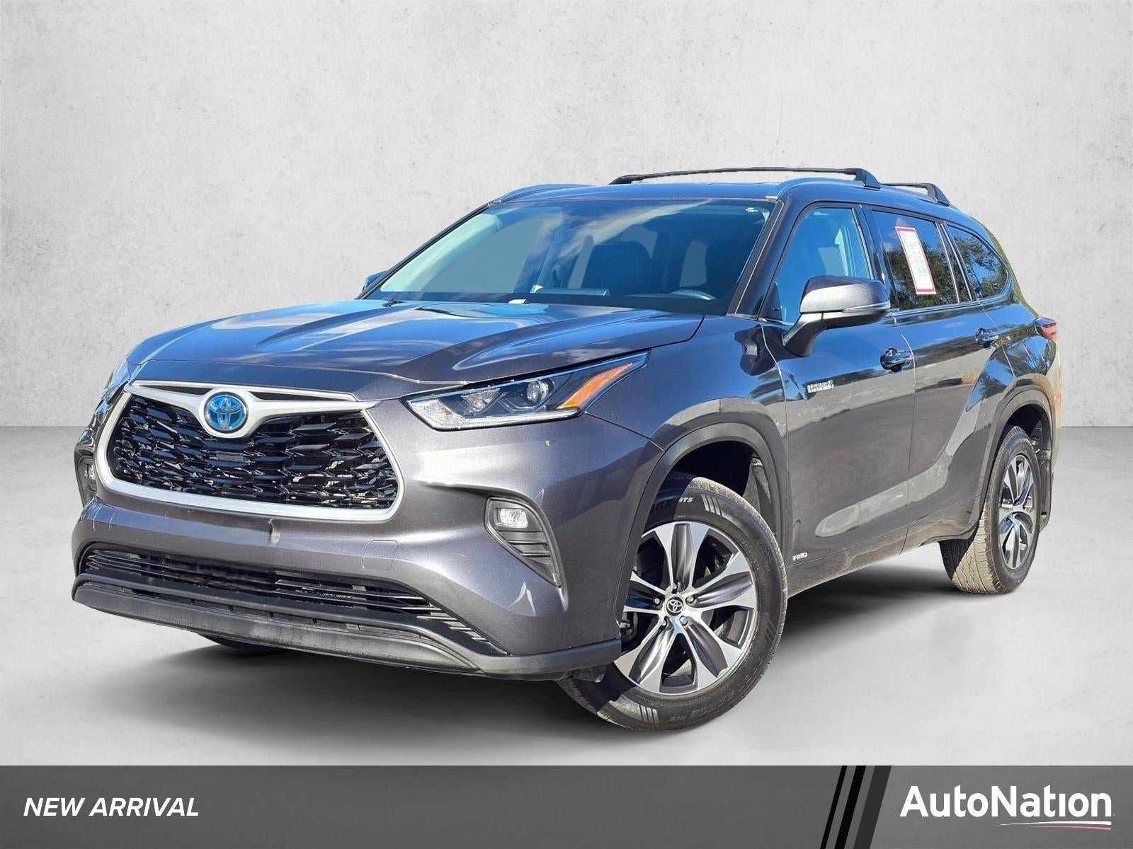 2022 Toyota RAV4 LE AWD (Natl)