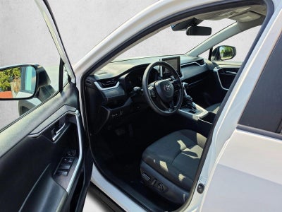 2025 Toyota RAV4 XLE AWD (Natl)