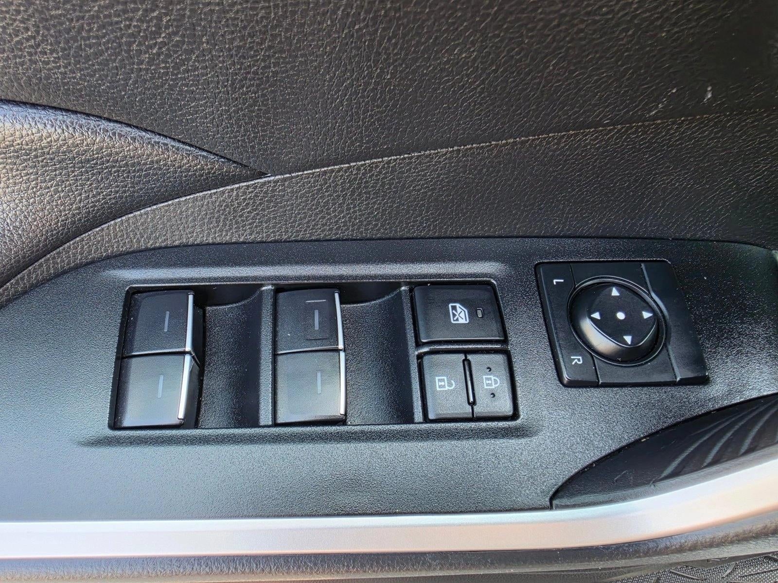 2025 Toyota RAV4 XLE AWD (Natl)