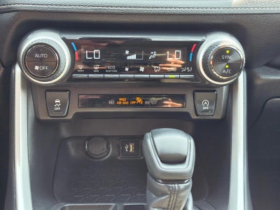 2025 Toyota RAV4 XLE AWD (Natl)