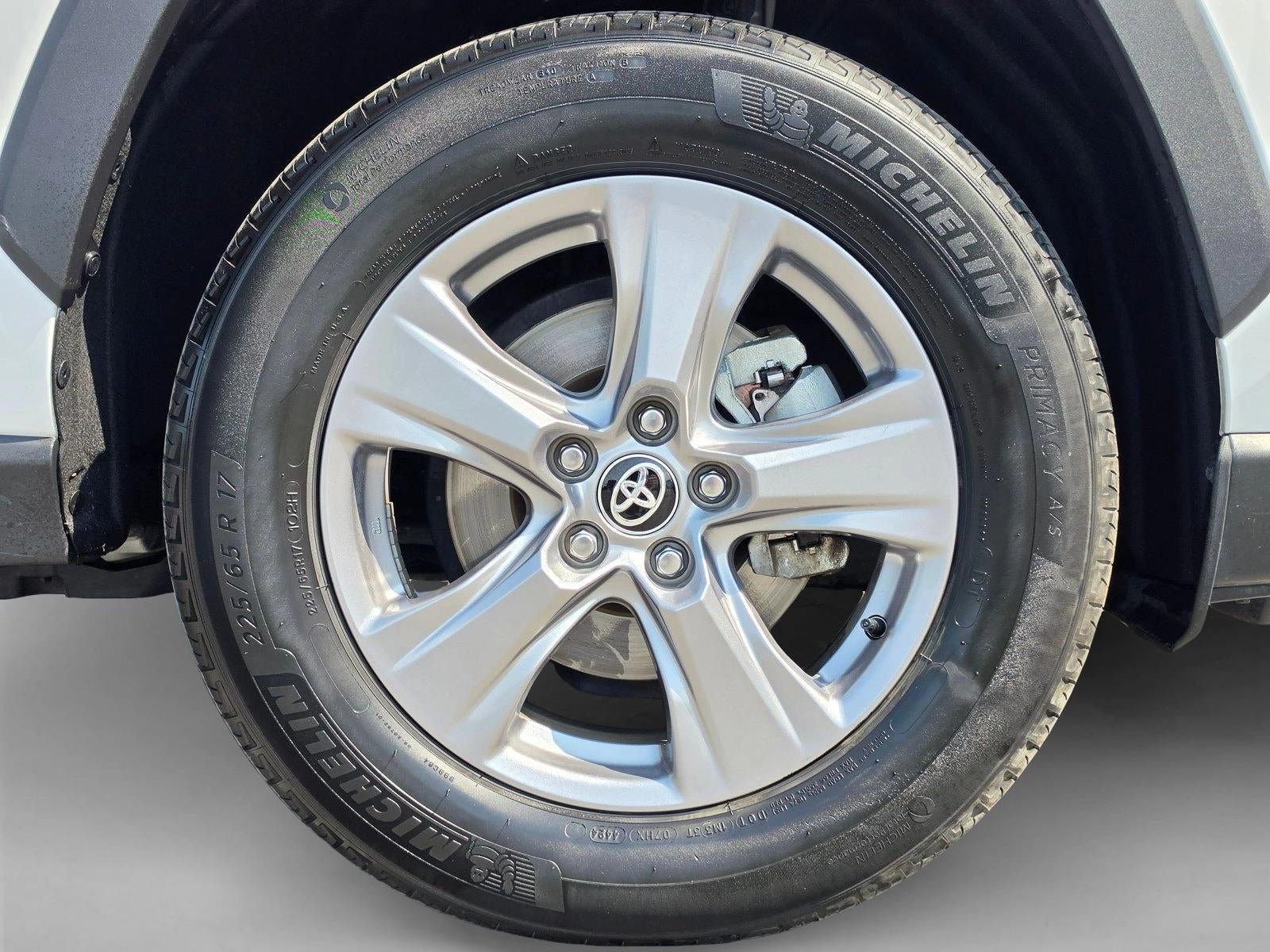 2025 Toyota RAV4 XLE AWD (Natl)