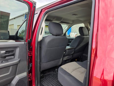 2012 RAM 3500 4WD Crew Cab 8 Ft Box ST