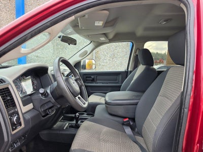 2012 RAM 3500 4WD Crew Cab 8 Ft Box ST