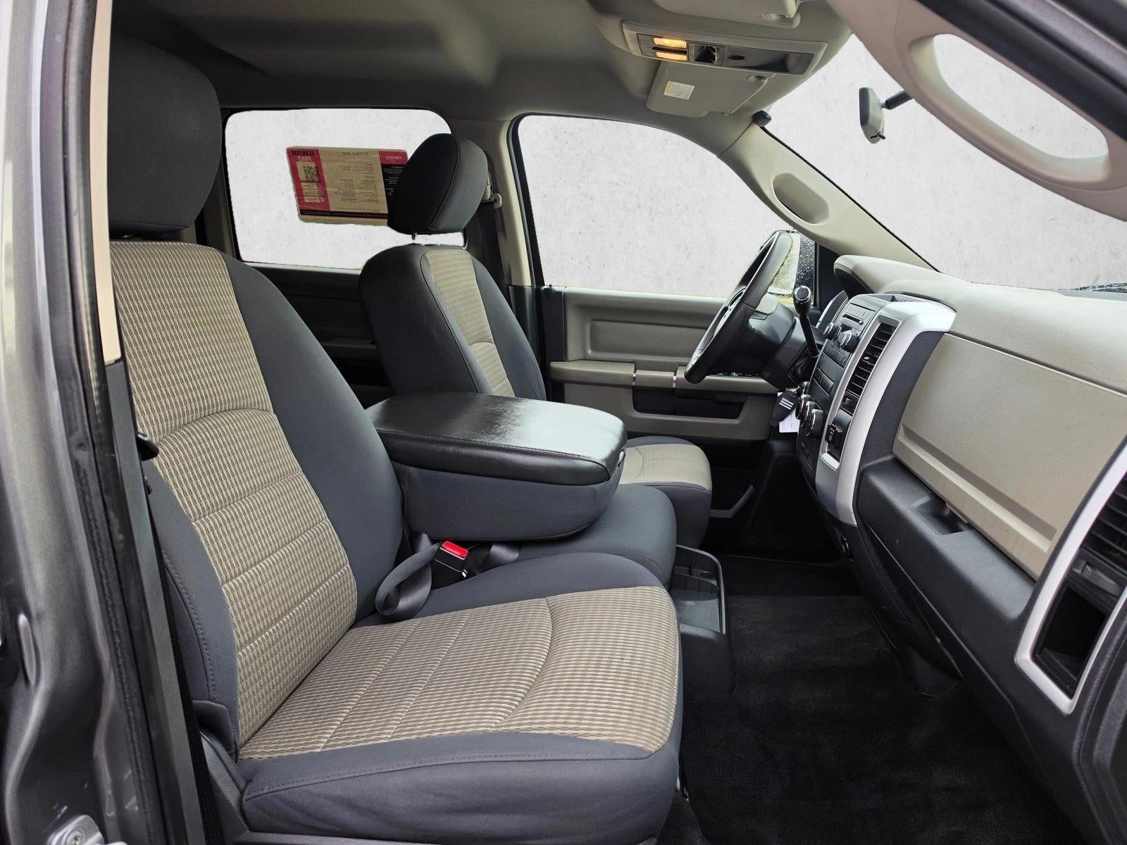 2012 RAM 2500 4WD Crew Cab 6.4 Ft Box SLT