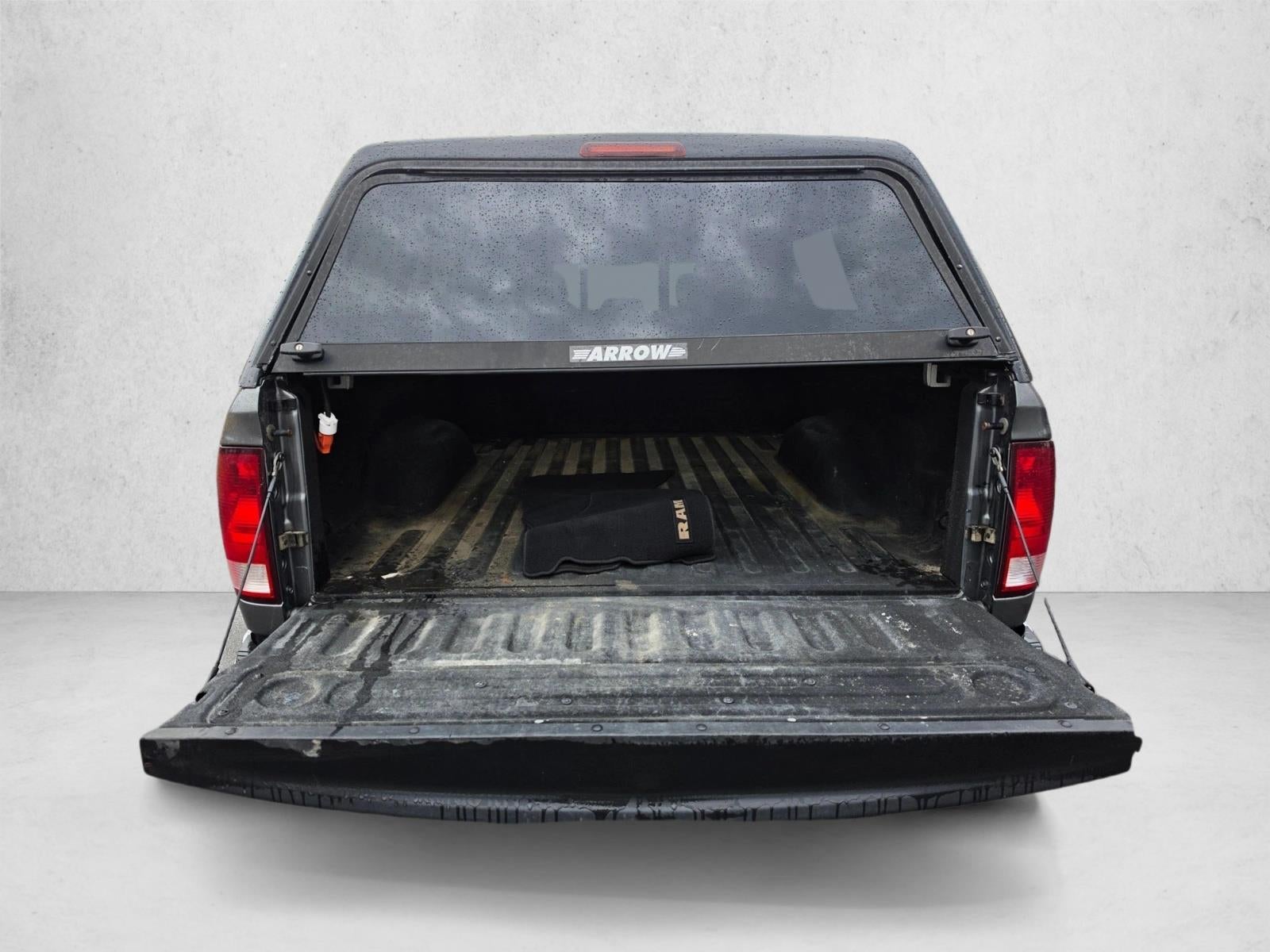 2012 RAM 2500 4WD Crew Cab 6.4 Ft Box SLT