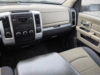 2012 RAM 2500 4WD Crew Cab 6.4 Ft Box SLT