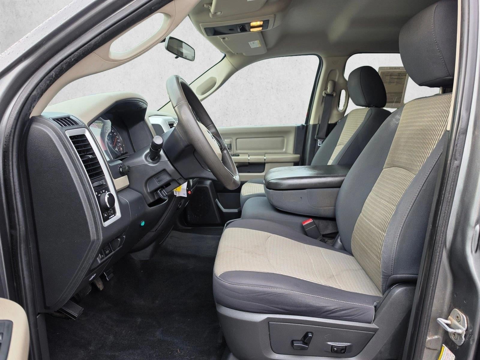 2012 RAM 2500 4WD Crew Cab 6.4 Ft Box SLT