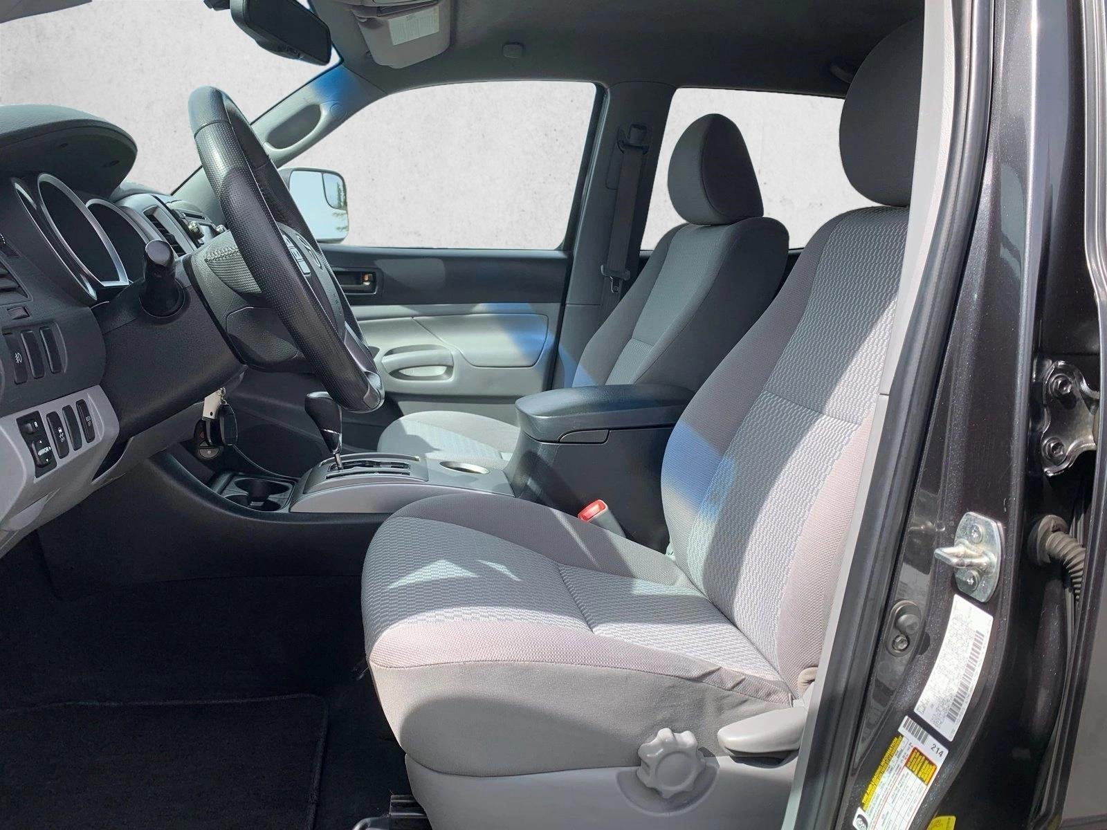 2013 Toyota Tacoma 4WD Double Cab Short Bed V6 Automatic (Natl)
