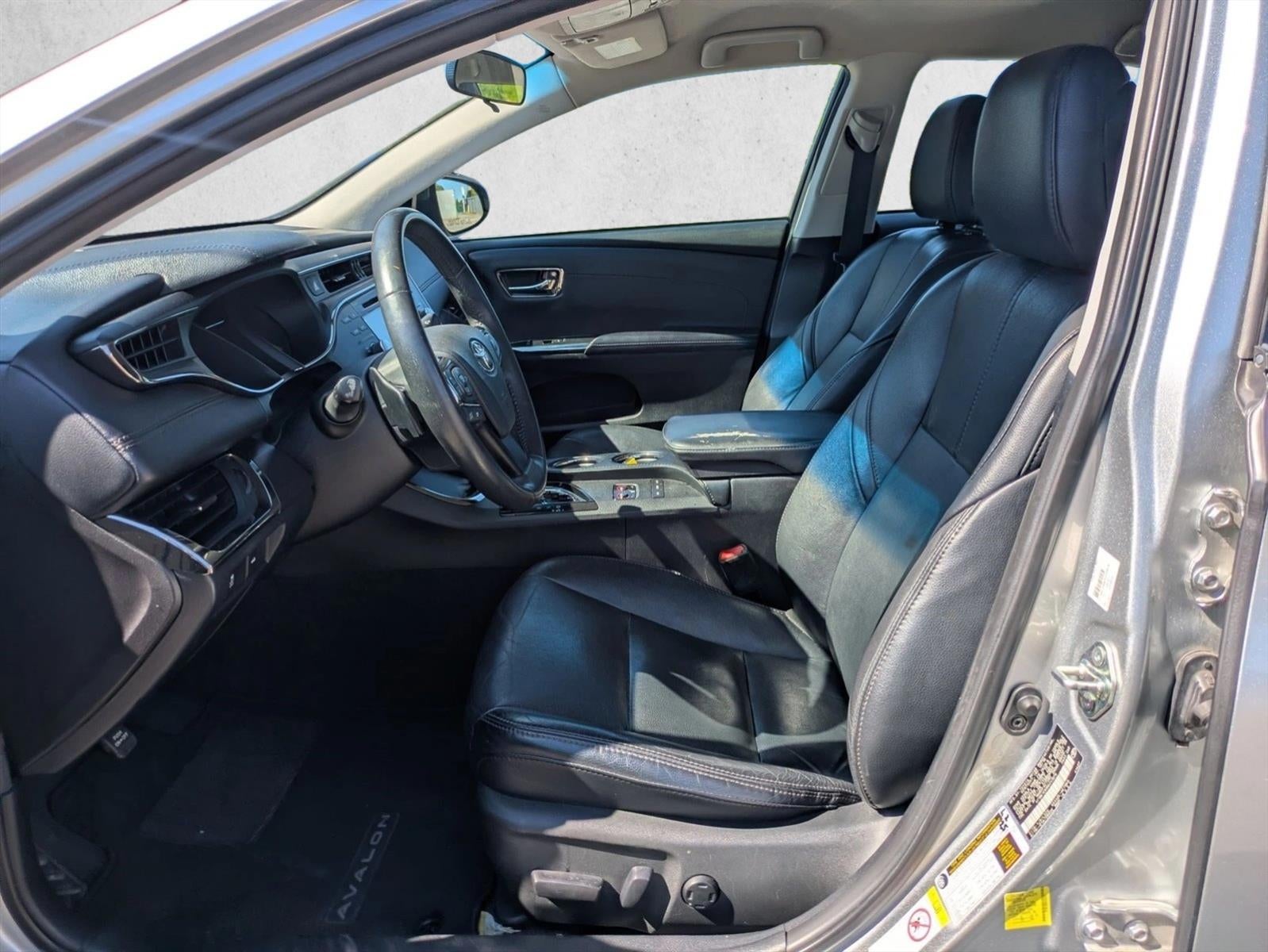 2017 Toyota Avalon XLE (SE)