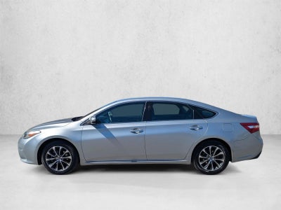 2017 Toyota Avalon XLE (SE)