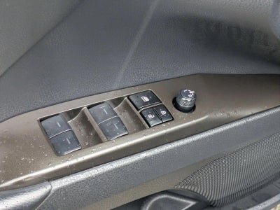 2023 Toyota Camry LE Auto (Natl)