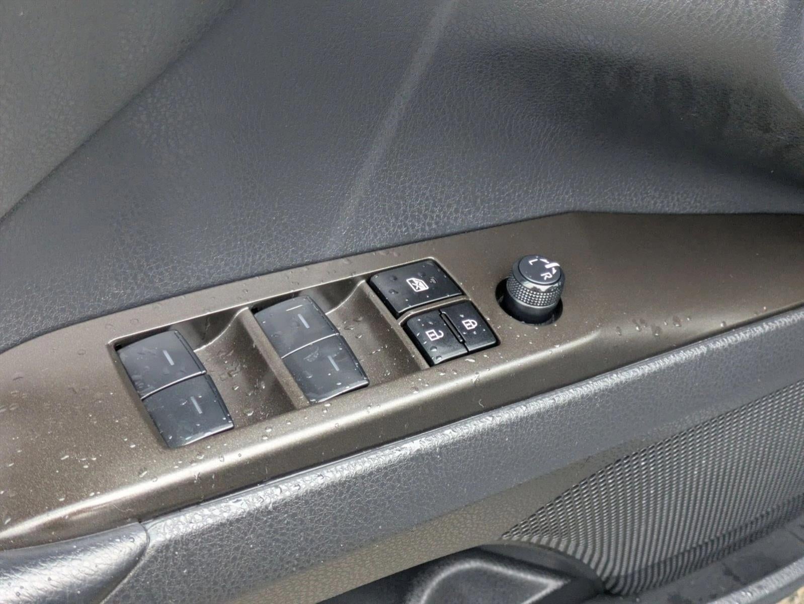 2023 Toyota Camry LE Auto (Natl)