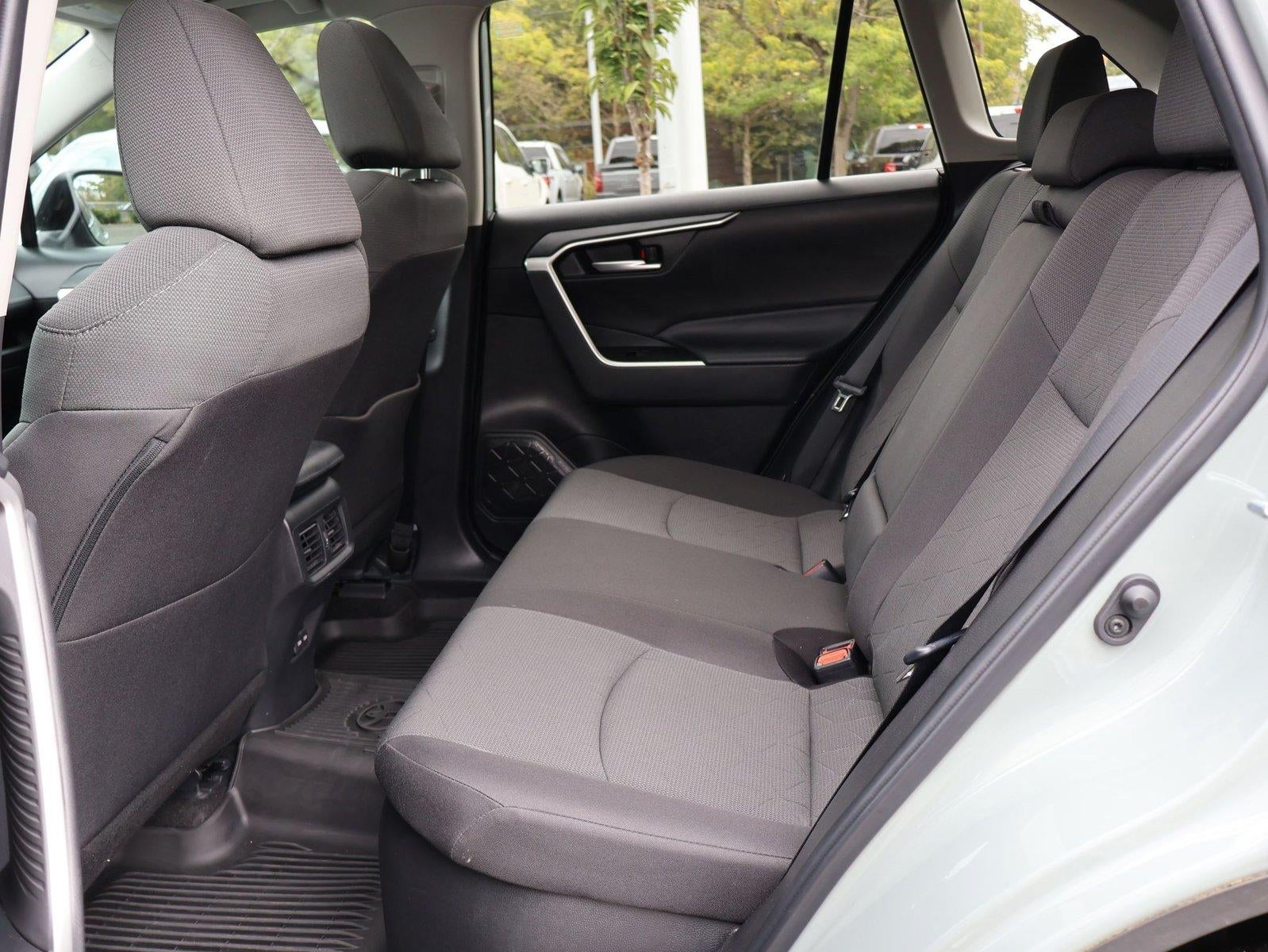 2023 Toyota RAV4 Hybrid XLE AWD (Natl)