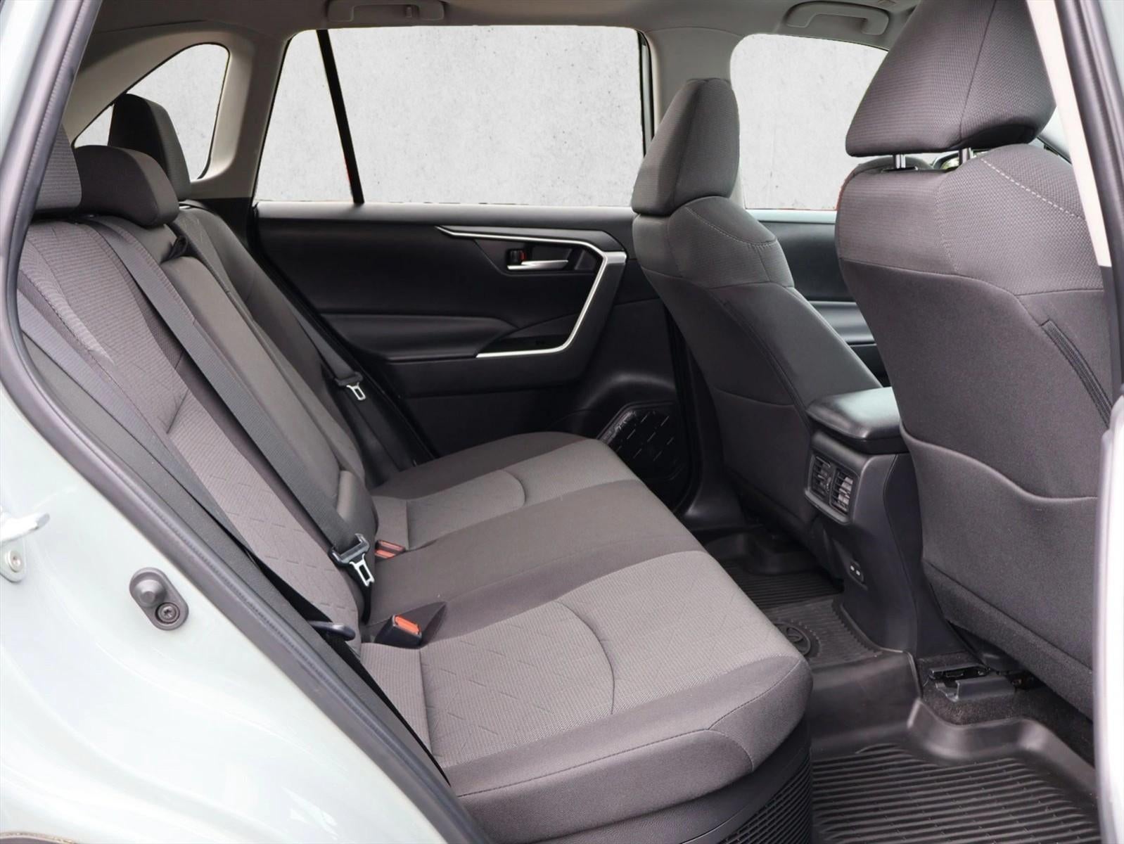 2023 Toyota RAV4 Hybrid XLE AWD (Natl)