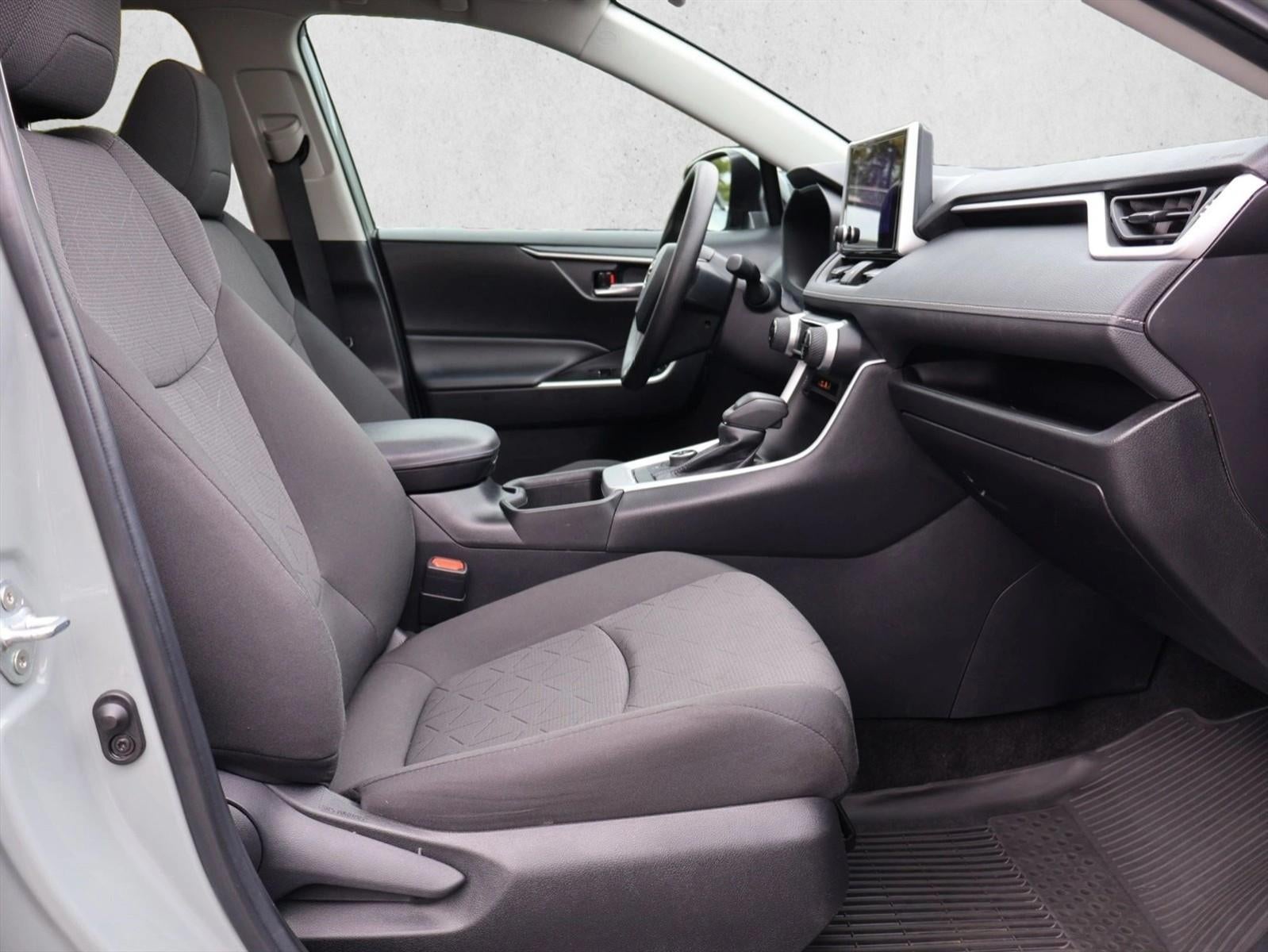 2023 Toyota RAV4 Hybrid XLE AWD (Natl)