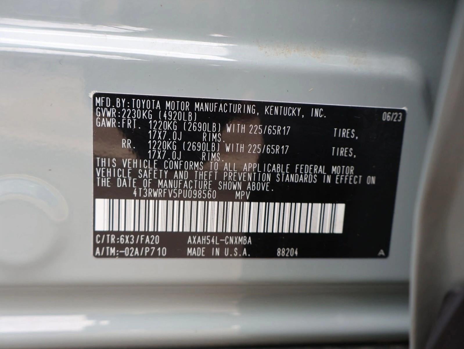 2023 Toyota RAV4 Hybrid XLE AWD (Natl)