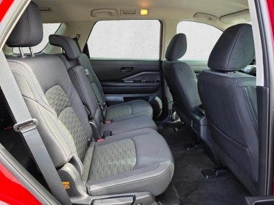 2026 Nissan Pathfinder SV 2WD