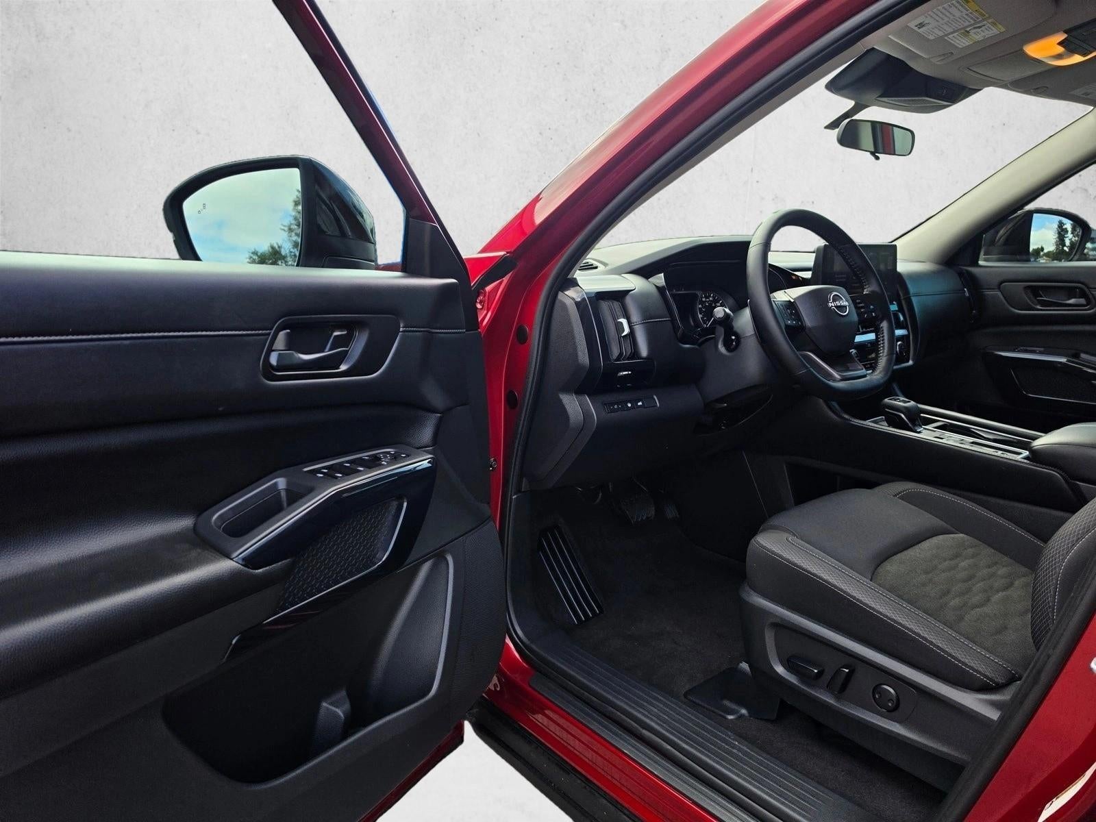 2026 Nissan Pathfinder SV 2WD