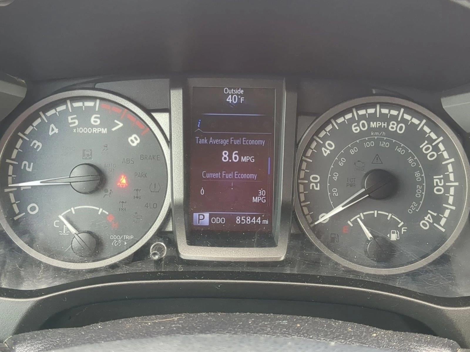 2017 Toyota Tacoma SR5 Double Cab 6' Bed V6 4x4 AT (Natl)