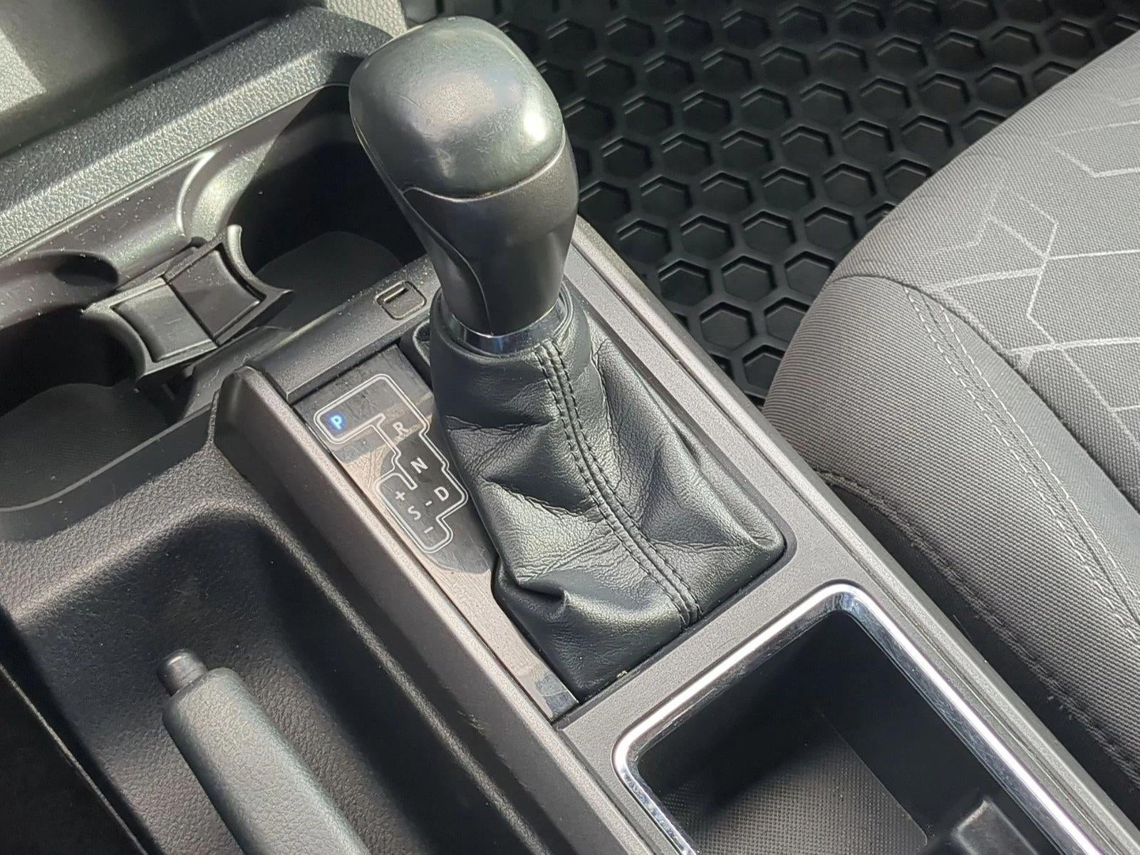 2017 Toyota Tacoma SR5 Double Cab 6' Bed V6 4x4 AT (Natl)