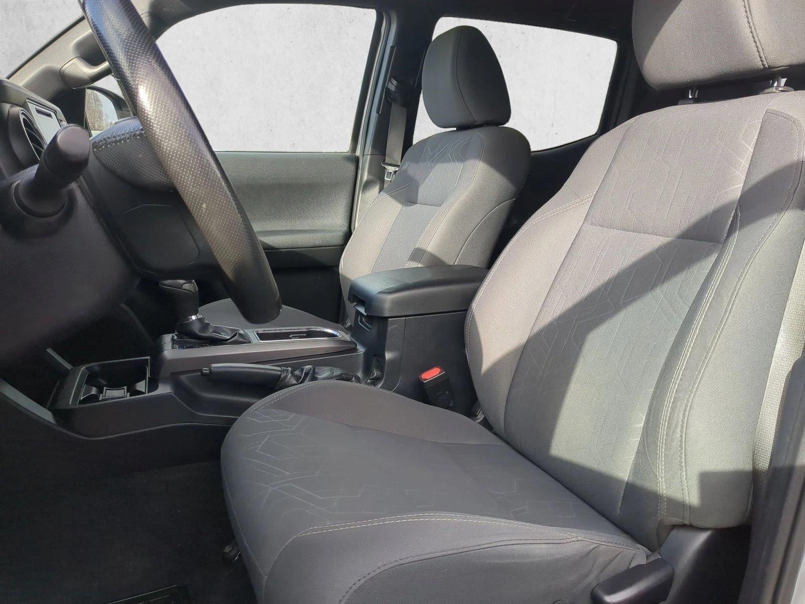 2017 Toyota Tacoma SR5 Double Cab 6' Bed V6 4x4 AT (Natl)