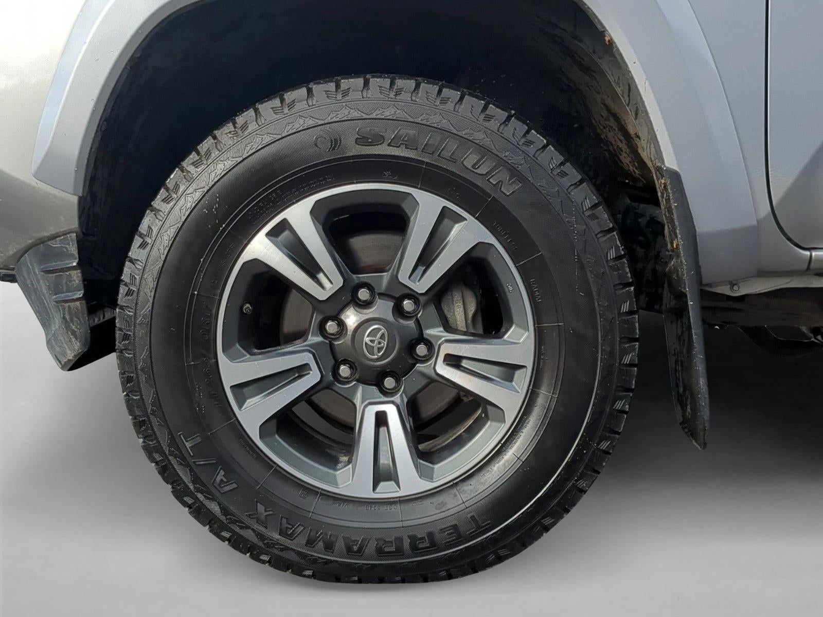 2017 Toyota Tacoma SR5 Double Cab 6' Bed V6 4x4 AT (Natl)