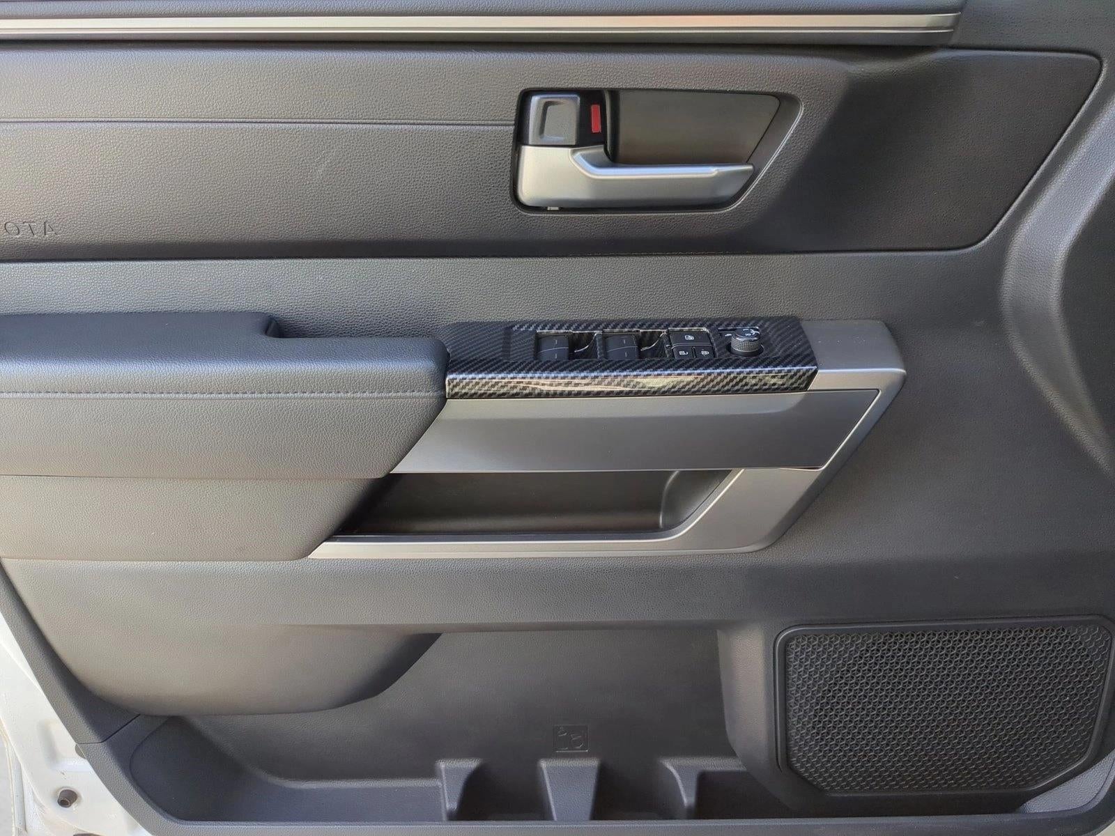 2024 Toyota Sequoia SR5 4WD (Natl)