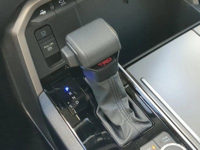 2024 Toyota Sequoia SR5 4WD (Natl)