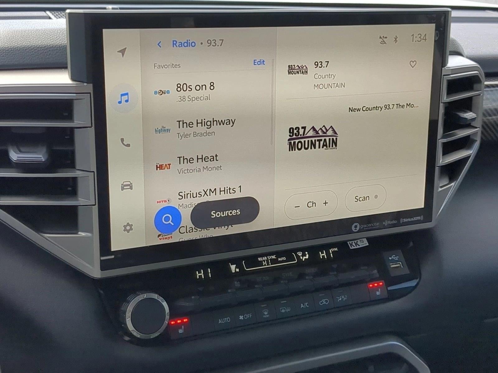 2024 Toyota Sequoia SR5 4WD (Natl)