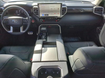 2024 Toyota Sequoia SR5 4WD (Natl)