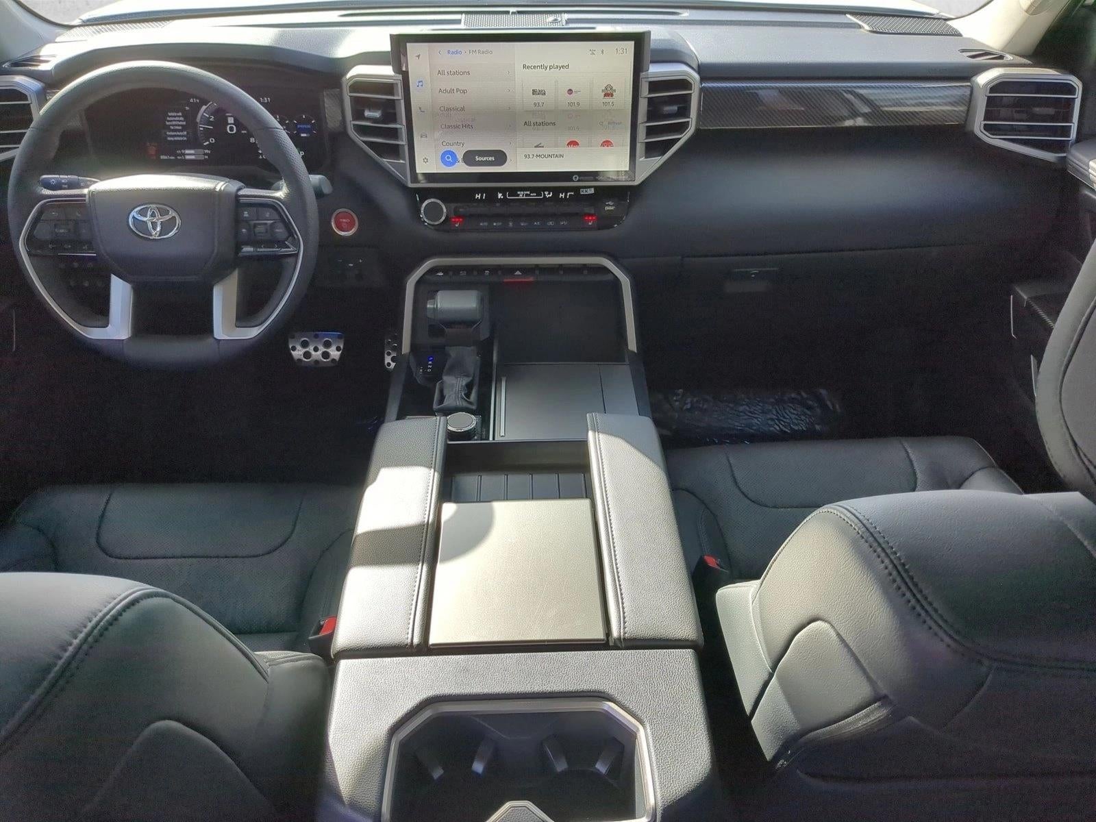 2024 Toyota Sequoia SR5 4WD (Natl)