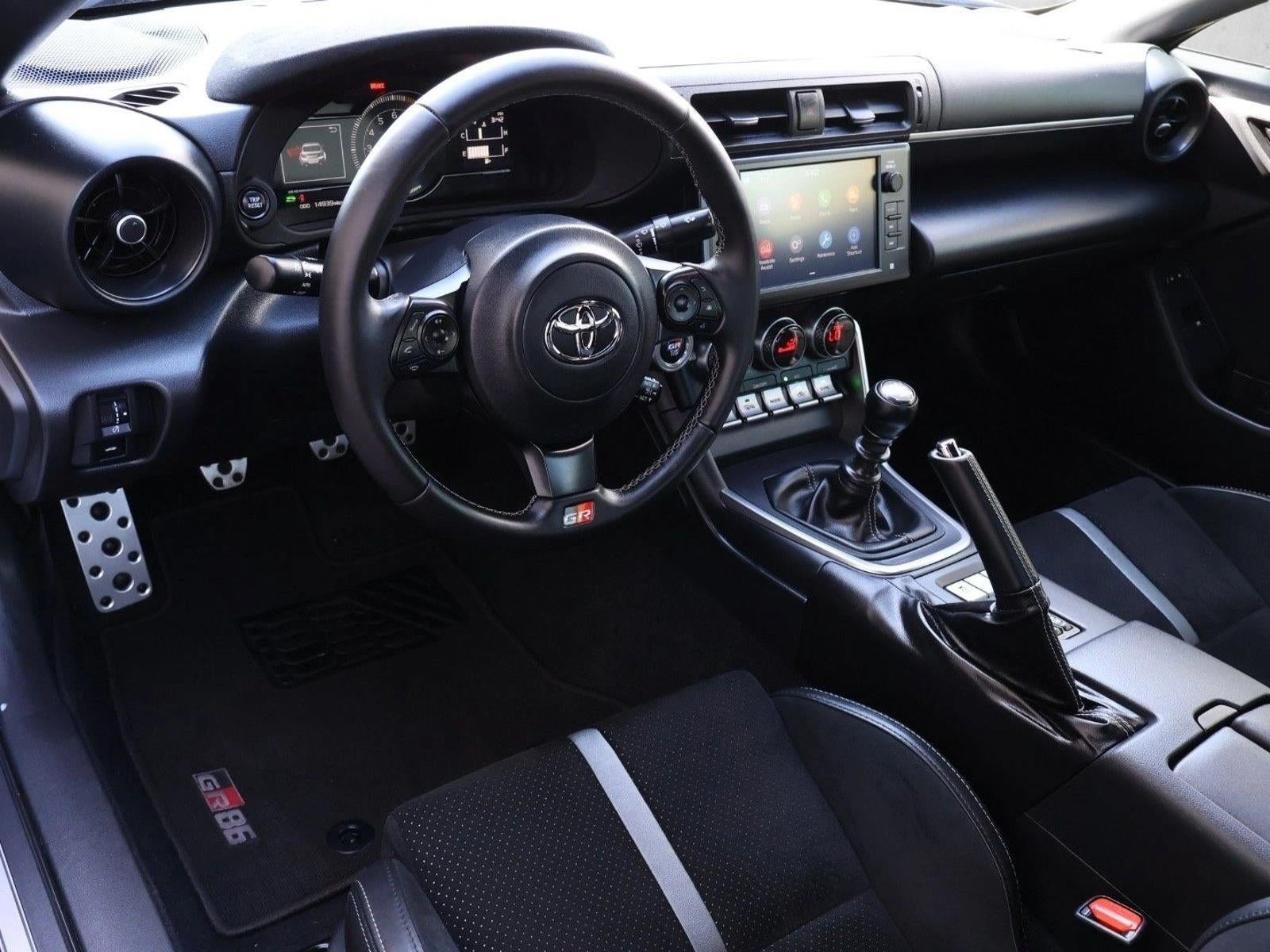 2024 Toyota GR86 Premium Manual (Natl)