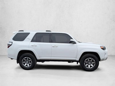 2018 Toyota 4Runner TRD Off Road 4WD (Natl)