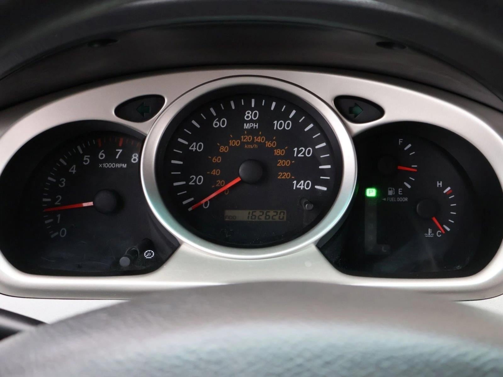 2004 Toyota Highlander Base