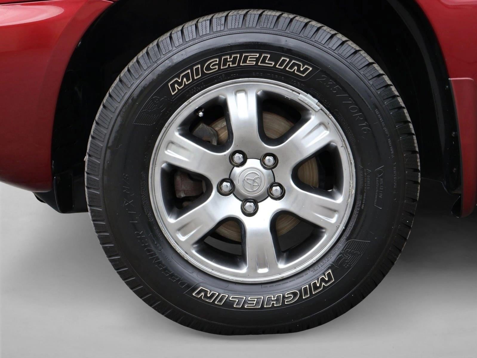 2004 Toyota Highlander Base