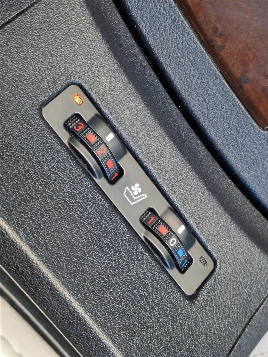 2011 Lexus ES 350 4dr Sdn