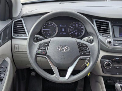 2016 Hyundai TUCSON FWD 4dr SE