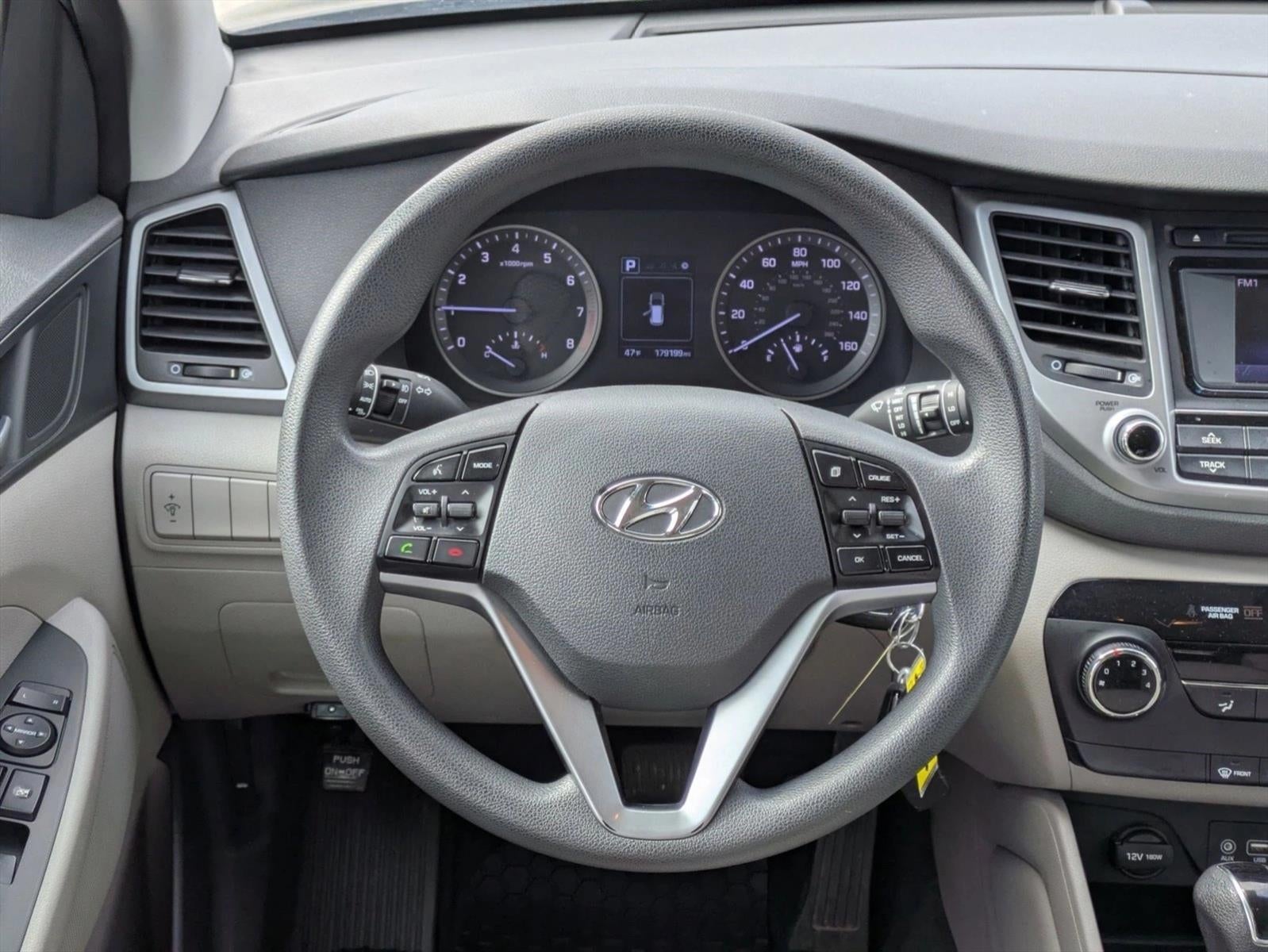 2016 Hyundai TUCSON FWD 4dr SE