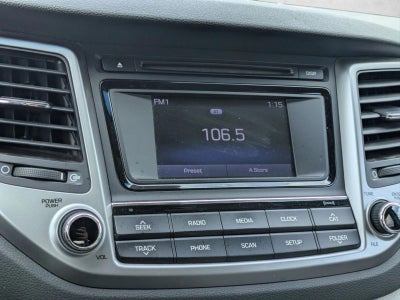 2016 Hyundai TUCSON FWD 4dr SE