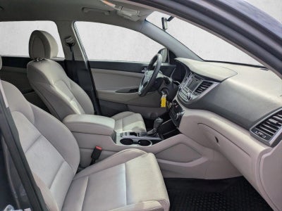 2016 Hyundai TUCSON FWD 4dr SE