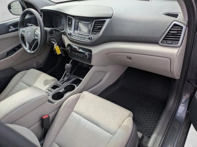 2016 Hyundai TUCSON FWD 4dr SE