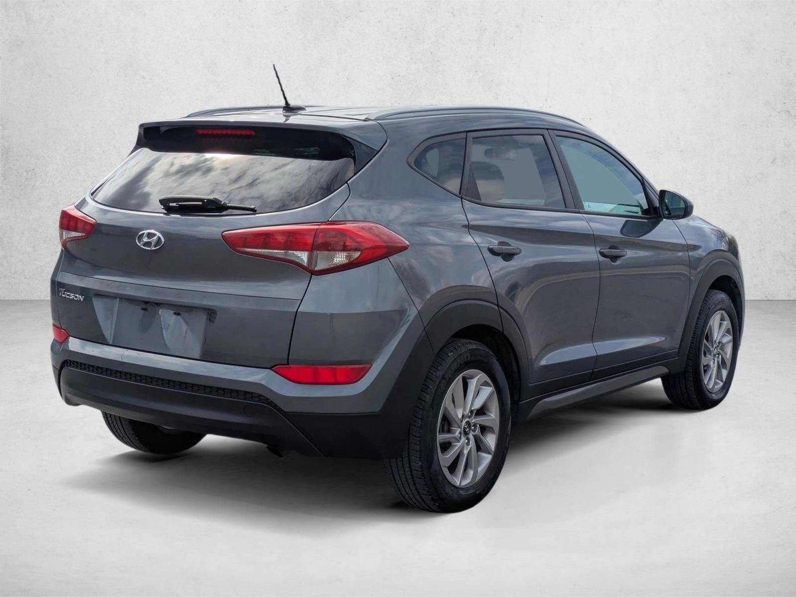 2016 Hyundai TUCSON FWD 4dr SE