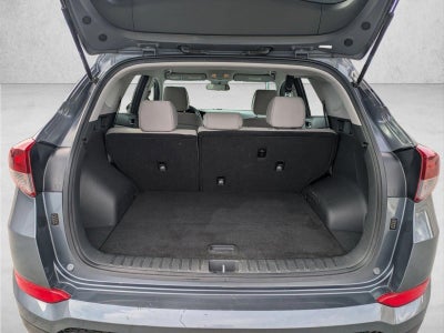 2016 Hyundai TUCSON FWD 4dr SE