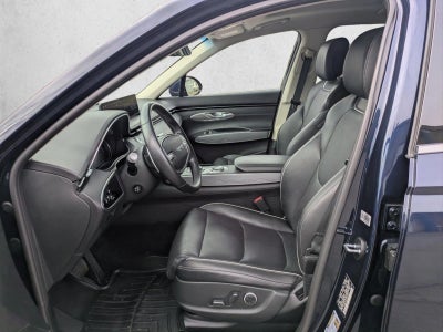 2022 Genesis GV70 2.5T AWD